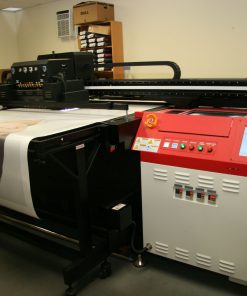 In UV Khổ Lớn Chất Lượng Vượt Trội Cho Những Bản In Ấn Đặc Biệt